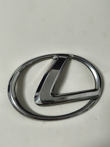 Lexus is220d front - 06-11,