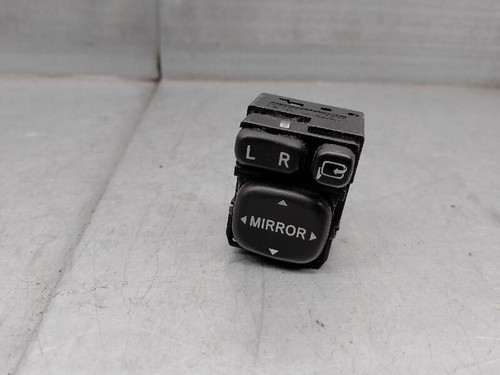 183575 4932966 rearview