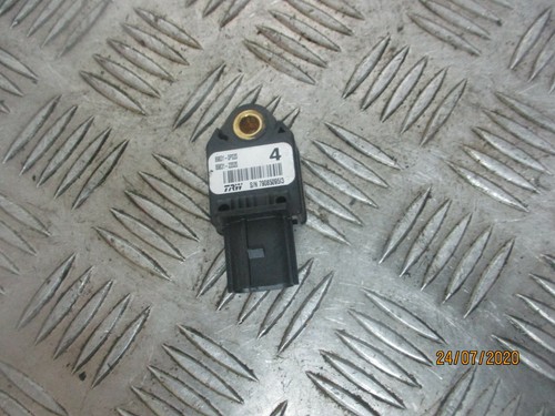 2008 lexus is220 5dr crash - 2008-13,